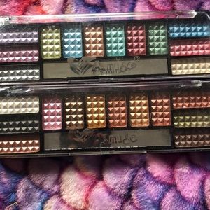 Eyeshadow palette